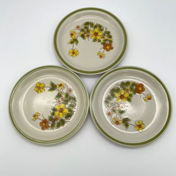 Vintage Hearthside Plates Spring Garland Flowers Garden Stoneware Round Set of 3 - Picture 1 of 8